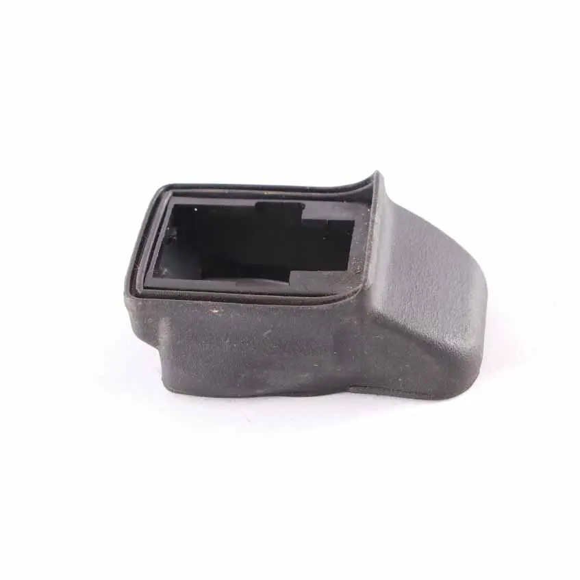 Guarnizione Porta Stop Freno Gomma Anteriore Sinistra 7263987 per BMW F30 F31 con numero di parte 7119175 BMW F30 F31 Guarnizione Porta Stop Freno Gomma Anteriore Sinistra 7263987 - SKU 7119175 - Numero di parte 7119175