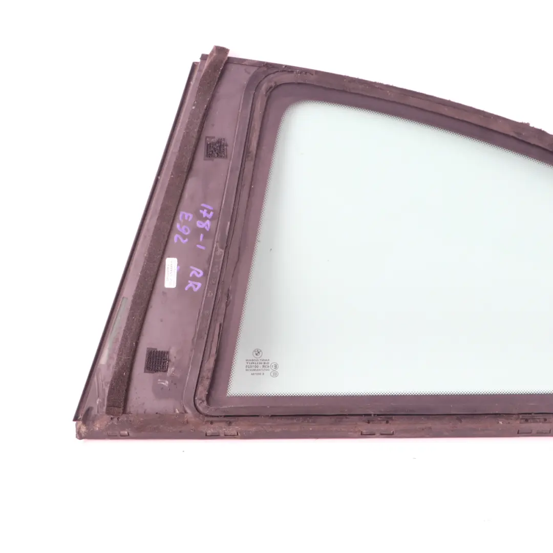 Vitrage Vitre Latérale Arrière Droite Vert AS2 pour BMW E92 LCI à propos du numéro de pièce 7119178 BMW E92 LCI Vitrage Vitre Latérale Arrière Droite Vert AS2 - SKU 7119178-1 - Numéro de pièce 7119178