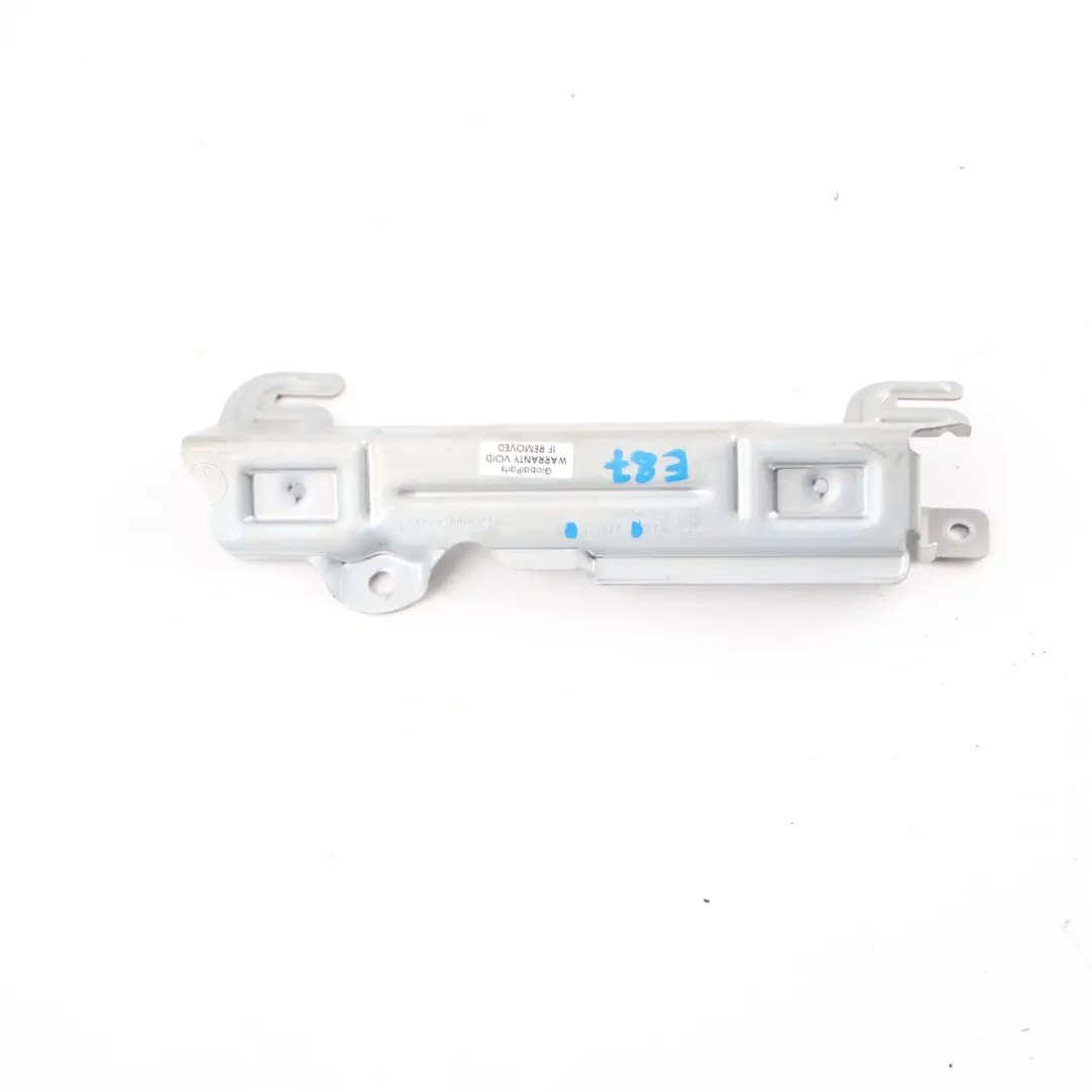 Staffa della maniglia tetto BMW E81 E87 rivestimento posteriore sinistra per con numero di parte 7119419 Staffa della maniglia tetto BMW E81 E87 rivestimento posteriore sinistra - SKU 7119419 - Numero di parte 7119419