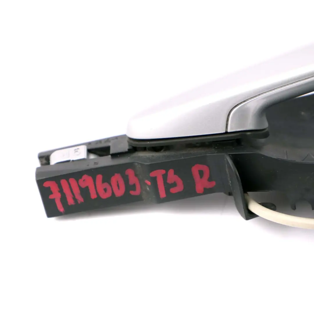 Complete Front Right Grab Handle O/S Titansilber Silver to BMW 3 Series E92 E93 with Part number 7059971 BMW 3 Series E92 E93 Complete Front Right Grab Handle O/S Titansilber Silver - SKU 7119603-TS - Part number 7059971