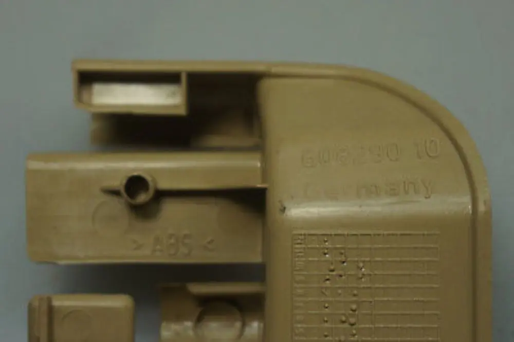 Pokrowiec na przednie siedzenie Wnętrze beżowe Lewy do BMW E60 E61 LCI o numerze 7119839 BMW E60 E61 LCI Pokrowiec na przednie siedzenie Wnętrze beżowe Lewy - SKU 7119839 - Numer Części 7119839