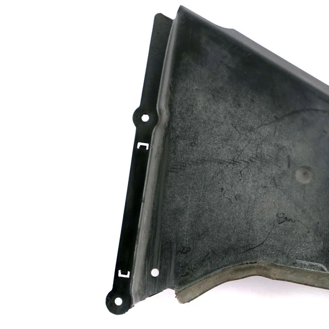 Tapa Panel Rueda Conducto Aire Izquierda para BMW E60 E61 con número de pieza 7119853 BMW E60 E61 Tapa Panel Rueda Conducto Aire Izquierda - SKU 7119853-1 - Número de pieza 7119853