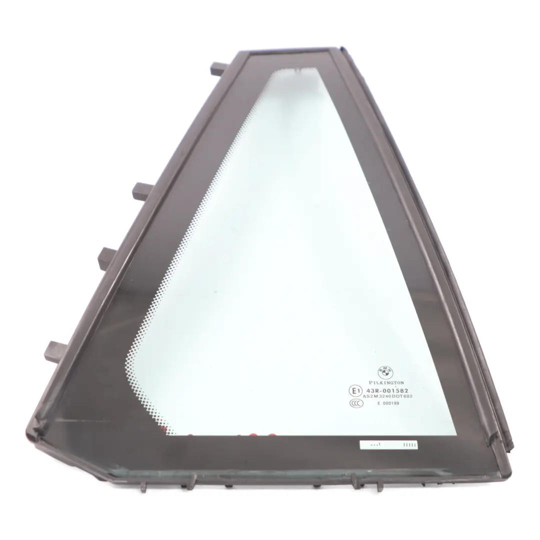 Vitre Arrière Fixe Triangulaire Droite Vert AS2 pour BMW E91 E91 LCI à propos du numéro de pièce 7119942 BMW E91 E91 LCI Vitre Arrière Fixe Triangulaire Droite Vert AS2 - SKU 7119942-1 - Numéro de pièce 7119942