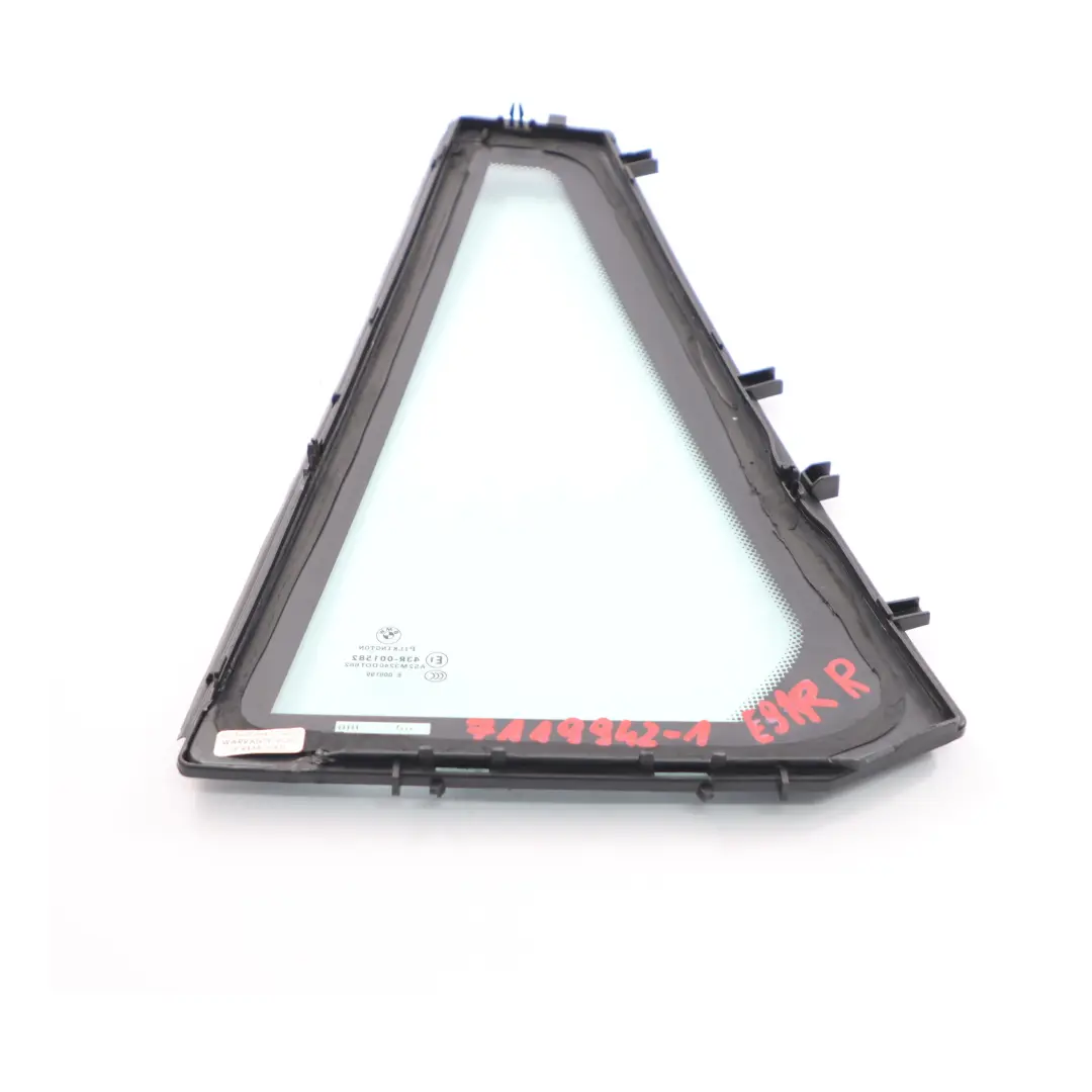 Puerta Trasera Fija Triángulo Derecha Verde AS2 para BMW E91 E91 LCI con número de pieza 7119942 BMW E91 E91 LCI Puerta Trasera Fija Triángulo Derecha Verde AS2 - SKU 7119942-1 - Número de pieza 7119942