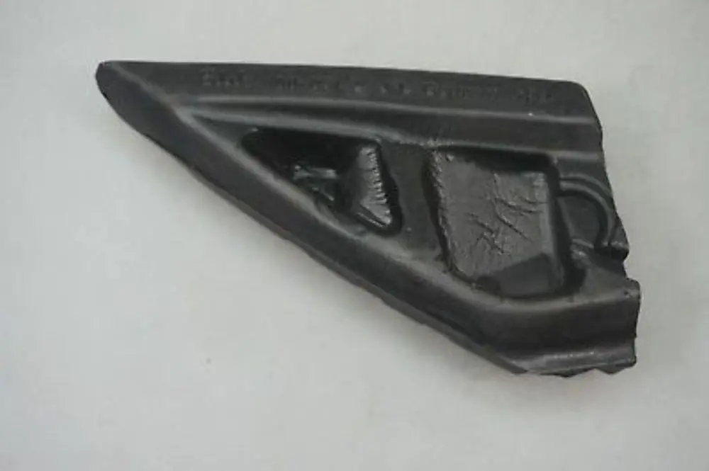 BMW E90 E91 Guarnizione Angolo Triangolare Retrovisore Interno Sinistro - SKU 7120659 - Numero di parte 7198717