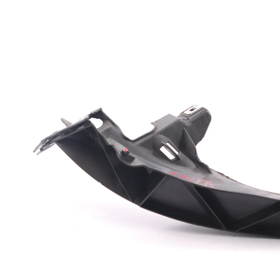 Soporte De faro delantero derecho para BMW E81 E82 E87 E87N LCI 1 con número de pieza 7120824 BMW E81 E82 E87 E87N LCI 1 Soporte De faro delantero derecho - SKU 7120824-1 - Número de pieza 7120824