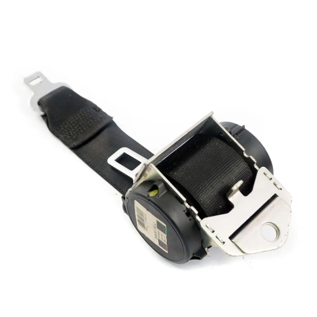 Centre Upper Top Belt Buckle Black to BMW 3 Series E90 E90N LCI Rear with Part number 7121635 BMW 3 Series E90 E90N LCI Rear Centre Upper Top Belt Buckle Black - SKU 7121635 - Part number 7121635