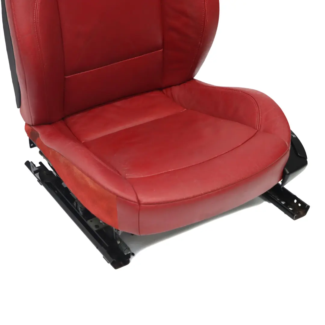 Sedile anteriore BMW Z4 E85 E86 Cabrio riscaldato Rosso Pelle Sinistro Oregon per con numero di parte 7121709 Sedile anteriore BMW Z4 E85 E86 Cabrio riscaldato Rosso Pelle Sinistro Oregon - SKU 7121709-1 - Numero di parte 7121709