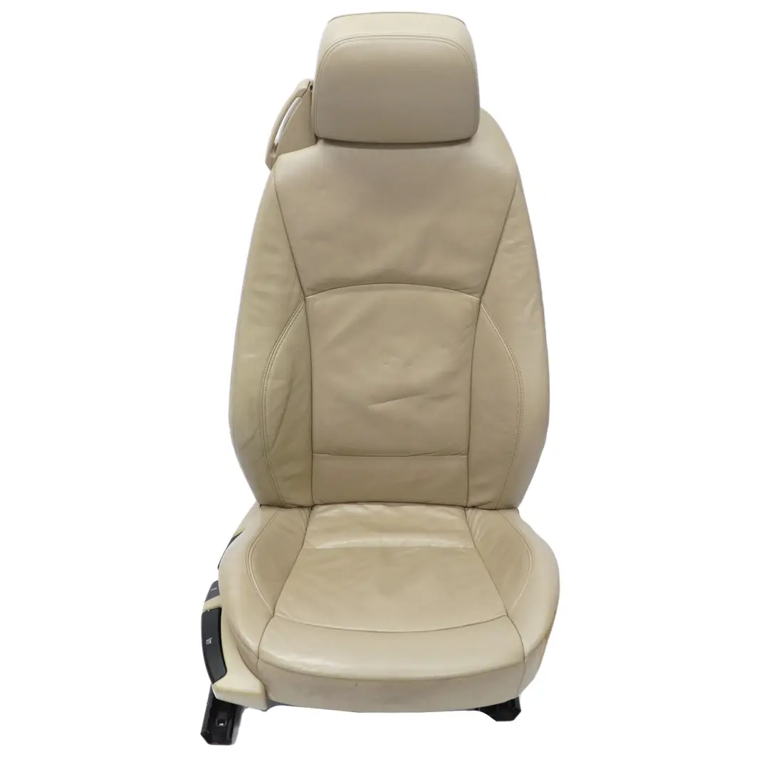 Fotel Prawy Przód Skóra Beż Podgrzewany do BMW Z4 E85 o numerze 7121712 BMW Z4 E85 Fotel Prawy Przód Skóra Beż Podgrzewany - SKU 7121712-1 - Numer Części 7121712