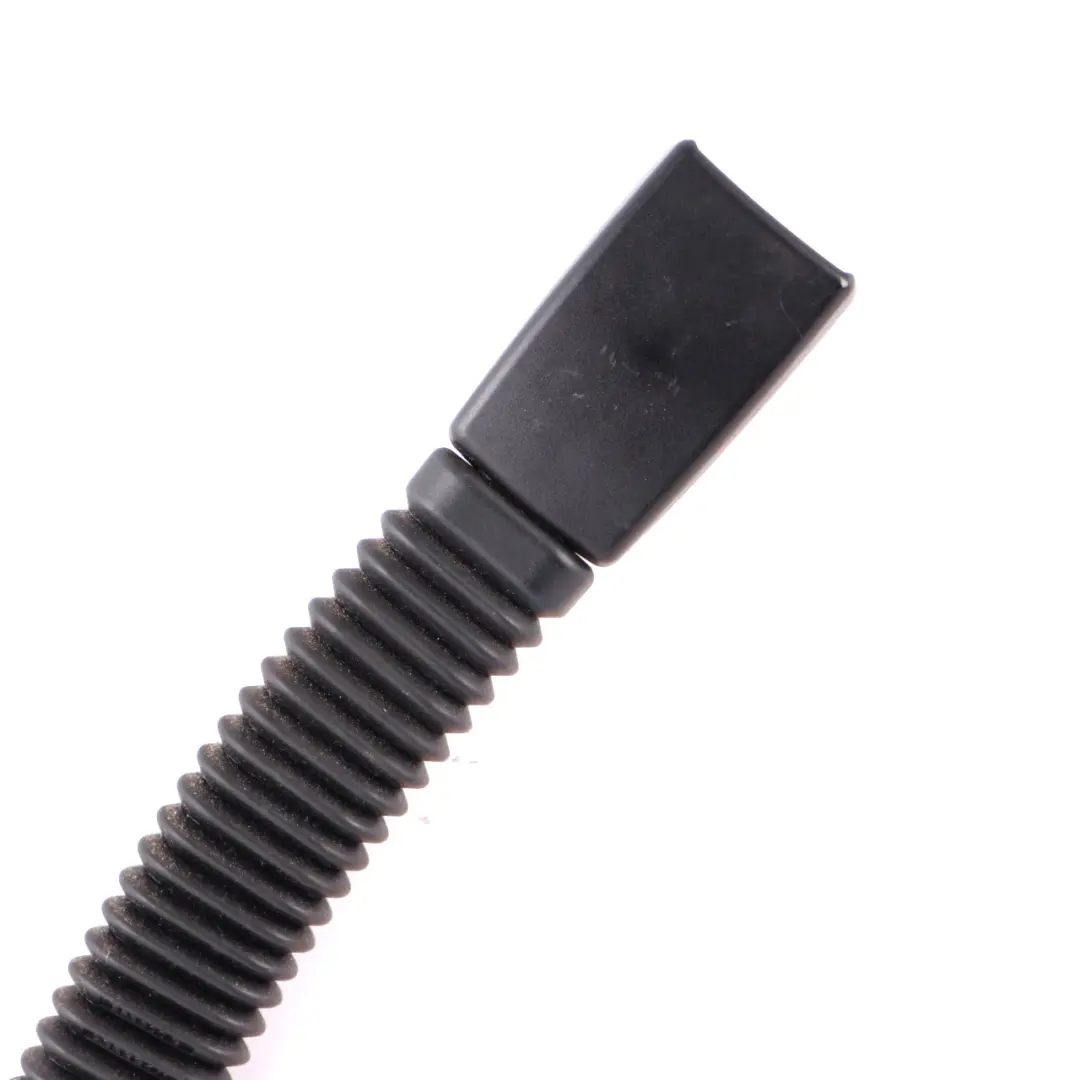 Belt Buckle BMW E65 E66 Front Left N/S Lower Tensioner Latch to Seat with Part number 7122211 Seat Belt Buckle BMW E65 E66 Front Left N/S Lower Tensioner Latch - SKU 7122211-1 - Part number 7122211