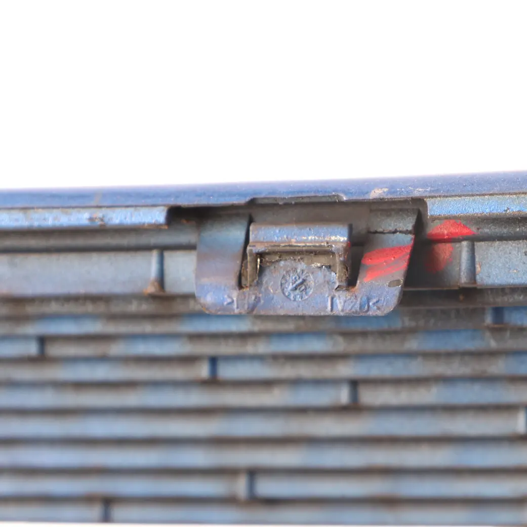 Front Right Top Trim Grille Schwarz Blue O/S to Mini Cooper R50 R52 R53 with Part number 7122506 Mini Cooper R50 R52 R53 Front Right Top Trim Grille Schwarz Blue O/S - SKU 7122506-2 - Part number 7122506