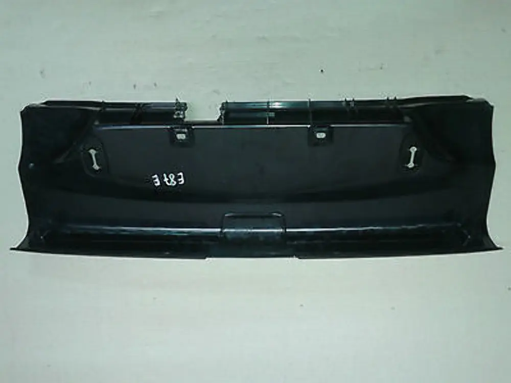 BMW 1er E81 E87 E87N Revetement Moraillons 7123336 - SKU 7123336-1 - Numéro de pièce 51477123336
