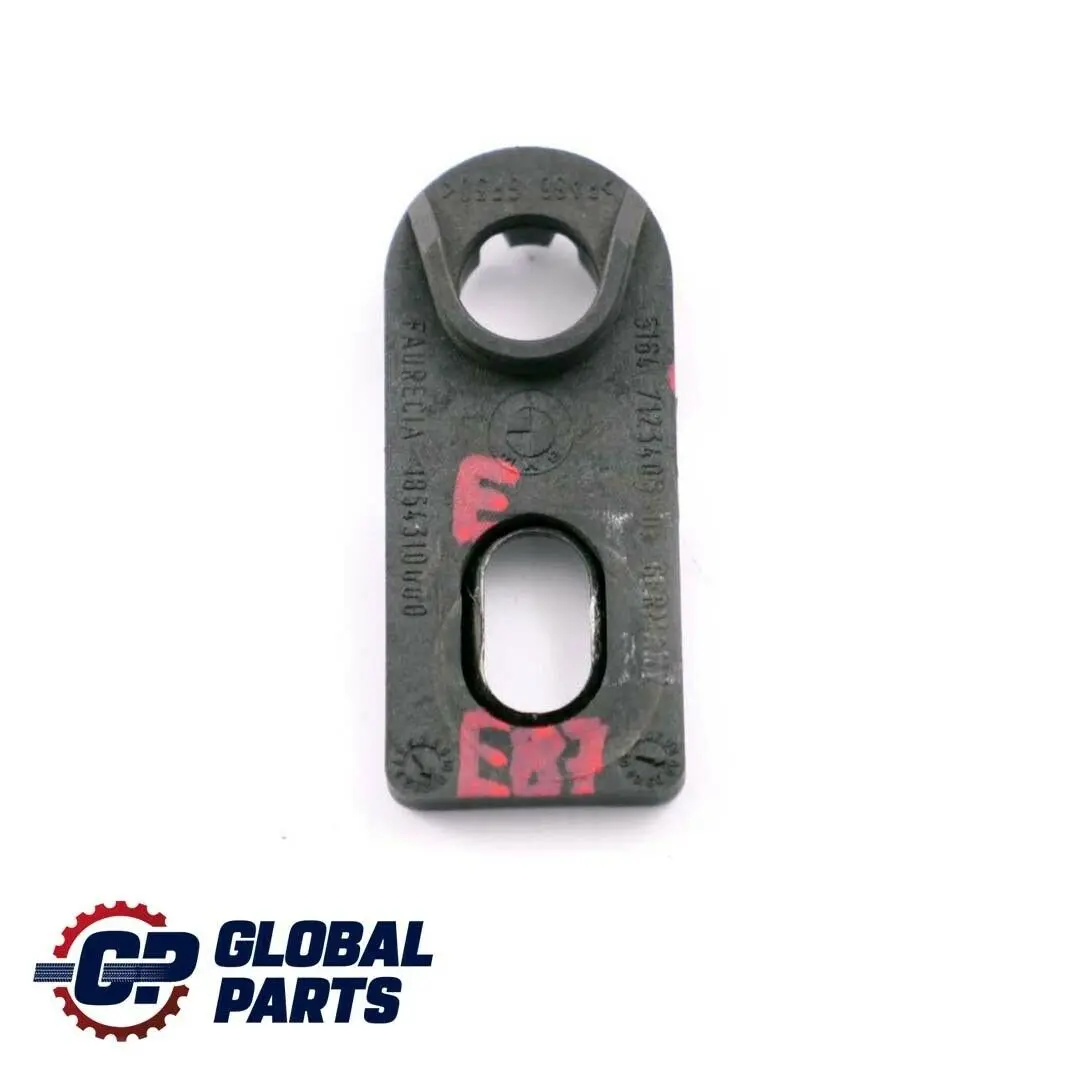 Staffa Di Montaggio Per Illuminazione Fanale Anteriore per BMW E81 E87 E88 con numero di parte 7123406 BMW E81 E87 E88 Staffa Di Montaggio Per Illuminazione Fanale Anteriore - SKU 7123406 - Numero di parte 7123406