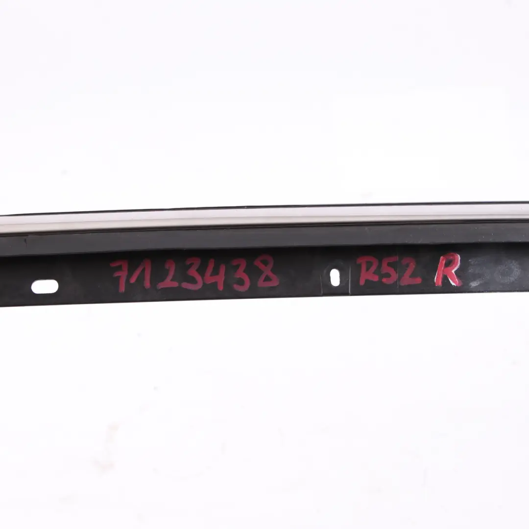 Tapa Plegable Moldura Embellecedor Derecho Junta Tira Cromo para Mini Cabrio R52 con número de pieza 7123438 Mini Cabrio R52 Tapa Plegable Moldura Embellecedor Derecho Junta Tira Cromo - SKU 7123438 - Número de pieza 7123438