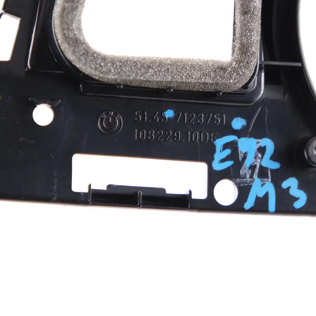 Adaptateur Haut-Parleur Tableau Bord Support Audio pour BMW E90 E91 à propos du numéro de pièce 7123751 BMW E90 E91 Adaptateur Haut-Parleur Tableau Bord Support Audio - SKU 7123751 - Numéro de pièce 7123751