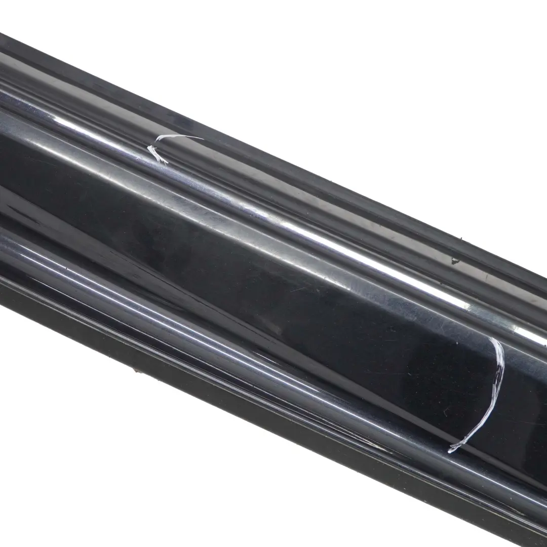 Derecha O / Sill Faldon Cubierta Lateral Trim Astro Negro para Mini Cooper R52 Cabrio con número de pieza 7124376 Mini Cooper R52 Cabrio Derecha O / Sill Faldon Cubierta Lateral Trim Astro Negro - SKU 7124376-ASB - Número de pieza 7124376