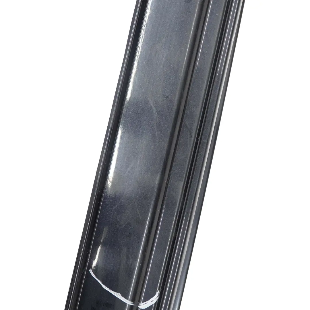 Derecha O / Sill Faldon Cubierta Lateral Trim Astro Negro para Mini Cooper R52 Cabrio con número de pieza 7124376 Mini Cooper R52 Cabrio Derecha O / Sill Faldon Cubierta Lateral Trim Astro Negro - SKU 7124376-ASB - Número de pieza 7124376