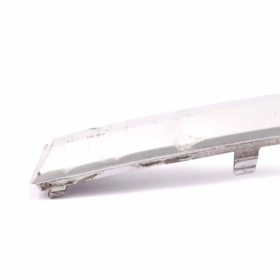 BMW E87 Striscia protezione paraurti anteriore sinistro Titansilber 354 - SKU 7124499-TS1 - Numero di parte 7124499