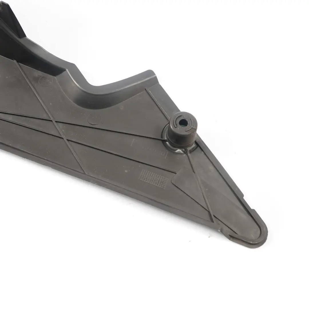 Cubredepósito Bajo Carrocería Izquierda N/S para BMW E60 E61 E63 LCI con número de pieza 7124555 BMW E60 E61 E63 LCI Cubredepósito Bajo Carrocería Izquierda N/S - SKU 7124555 - Número de pieza 7124555