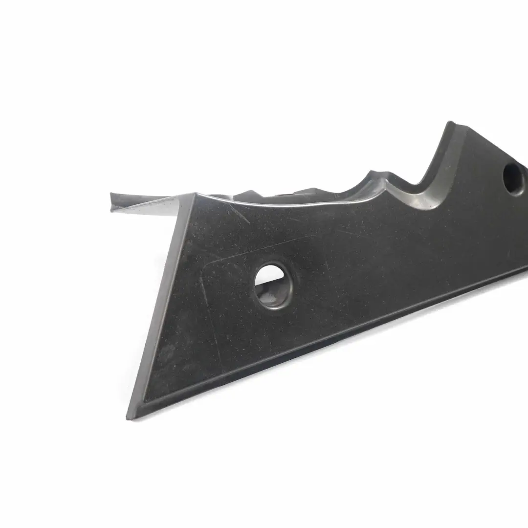 Cubierta Tanque Derecho Debajo De La Carroceria para BMW E60 E61 E63 con número de pieza 7124556 BMW E60 E61 E63 Cubierta Tanque Derecho Debajo De La Carroceria - SKU 7124556-1 - Número de pieza 7124556