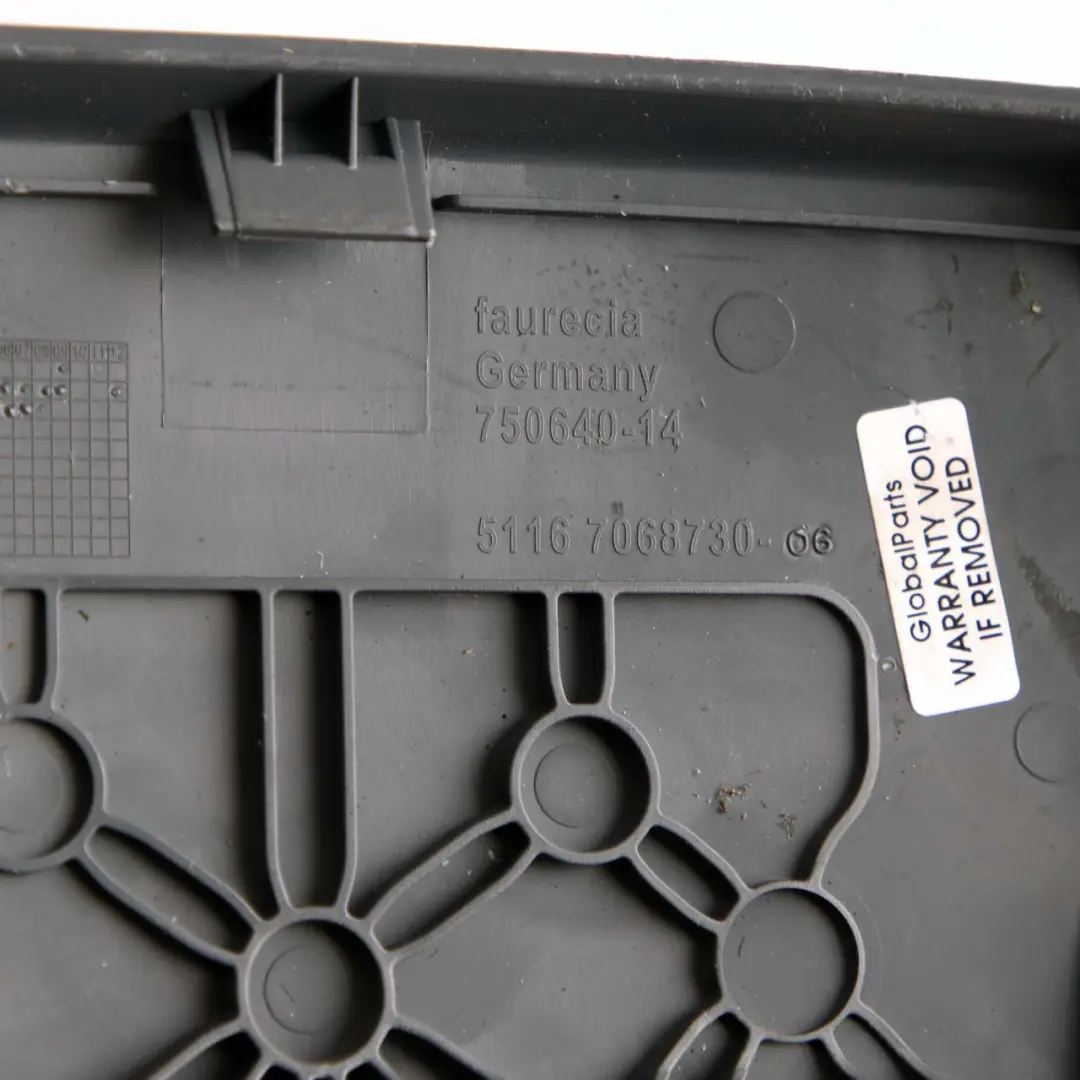 BMW 1 Series E87 Cover Centre Console Rear Trim Alaska Grey 7068730 - SKU 7124776 - Part number 7124776