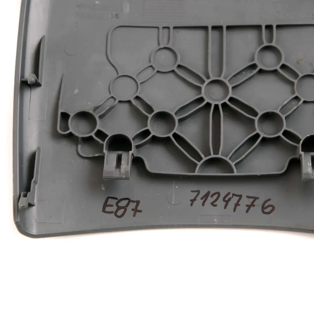 BMW E87 Cache console centrale Garniture arrière Alaska Gris 7068730 - SKU 7124776 - Numéro de pièce 7124776