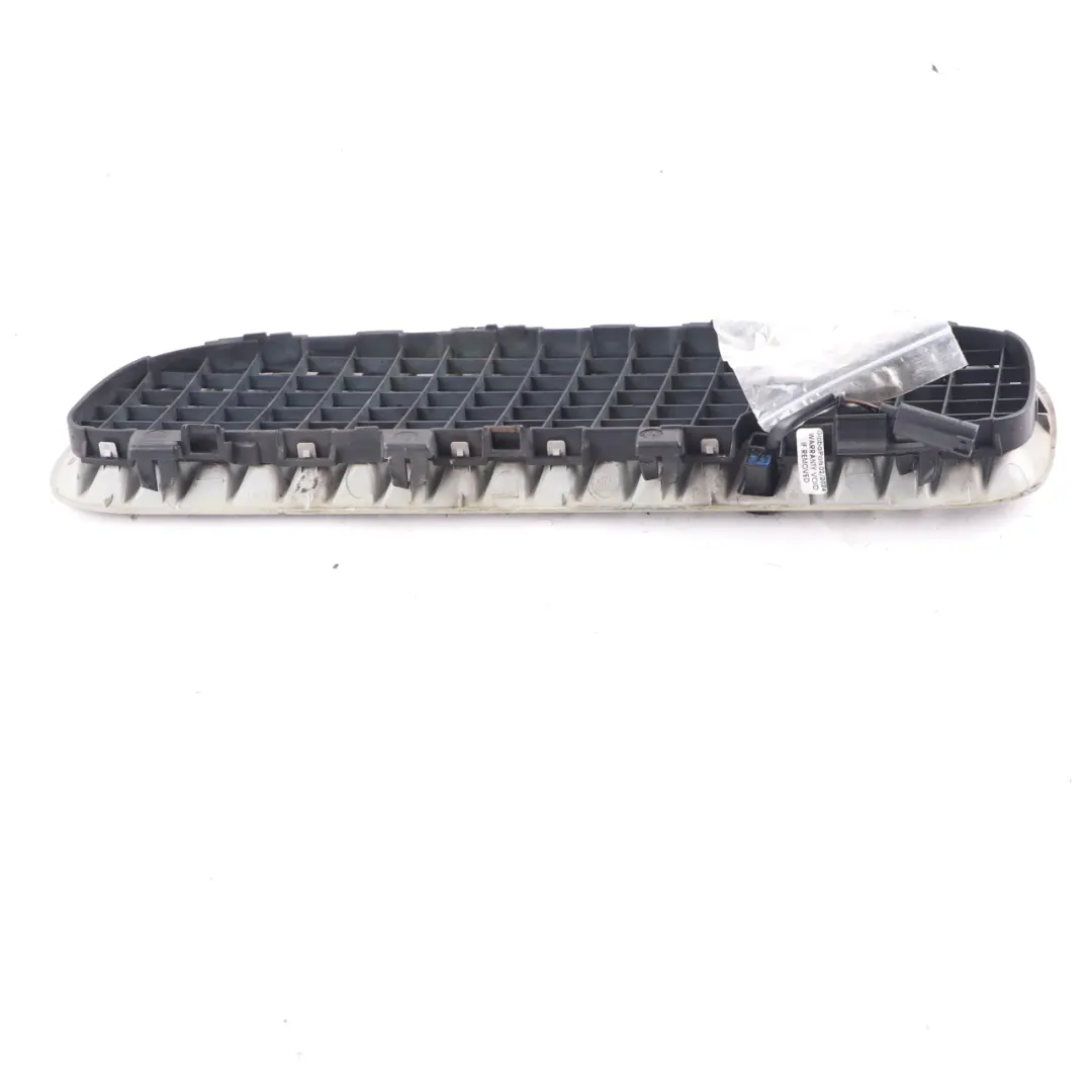 Grille D'Aération De Capot Droite Titan Line pour BMW X5 E53 à propos du numéro de pièce 7124824 BMW X5 E53 Grille D'Aération De Capot Droite Titan Line - SKU 7124824 - Numéro de pièce 7124824