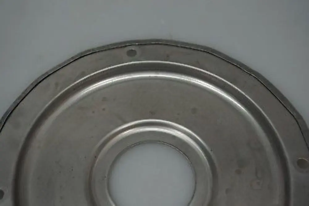 BMW 1 3 X5 X6 er E70 E71 E81 E87 E90 E91 E92 Verschlussdeckel Bodenblech hinten - SKU 7124999 - Teilenummer 7124999