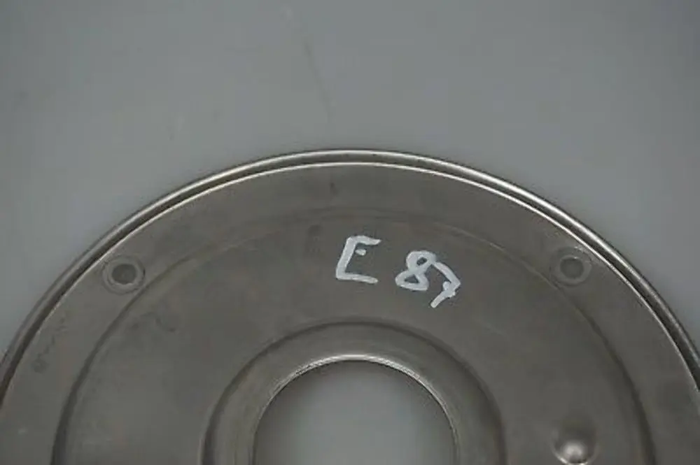 BMW 1 3 X5 X6 er E70 E71 E81 E87 E90 E91 E92 Verschlussdeckel Bodenblech hinten - SKU 7124999 - Teilenummer 7124999