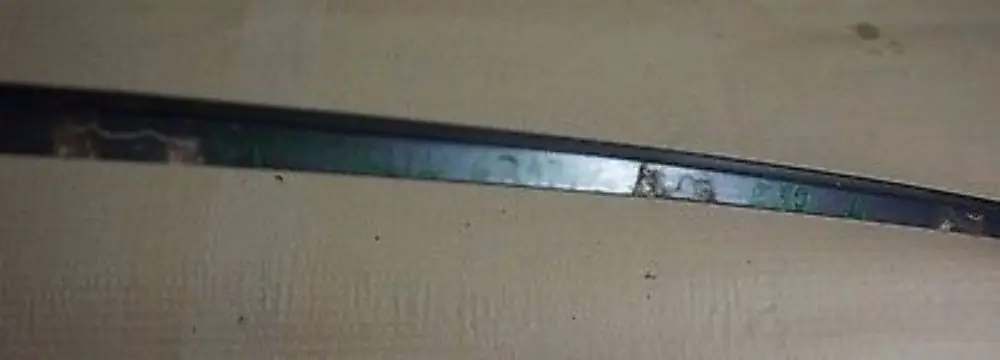 Listwa Szyby Czołowej Przedniej Lewa do BMW E90 E91 o numerze 7126939 BMW E90 E91 Listwa Szyby Czołowej Przedniej Lewa - SKU 7126939-SG - Numer Części 7126939