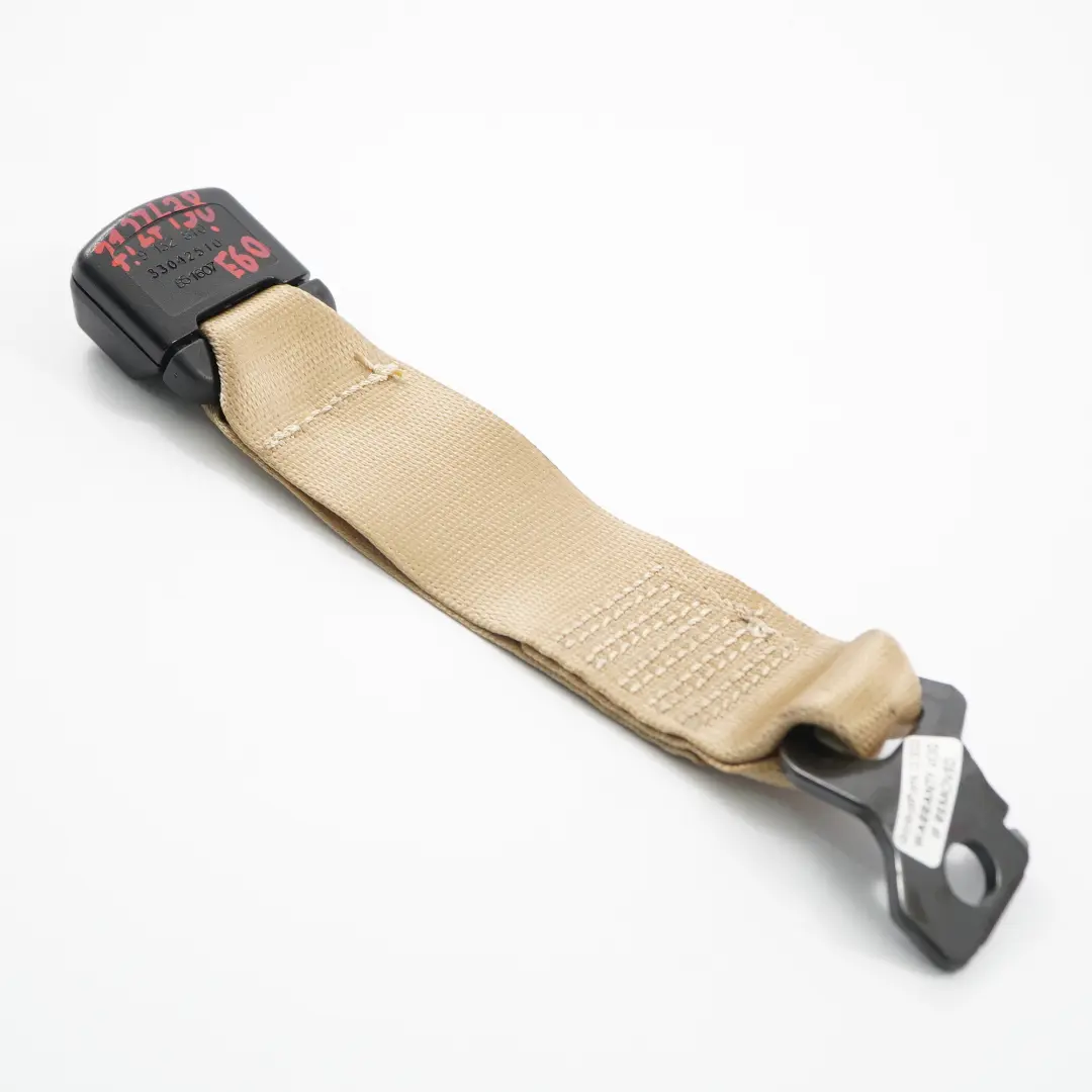 BMW E60 Ceinture de sécurité Boucle inférieure arrière centrale Beige - SKU 7127438 - Numéro de pièce 9132810