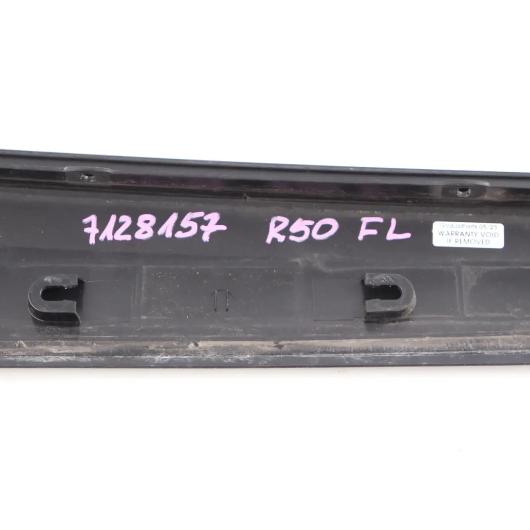 Osłona Obudowa Słupka A Lewa Lewy do Mini R50 R52 R53 o numerze 7146097 Mini R50 R52 R53 Osłona Obudowa Słupka A Lewa Lewy - SKU 7128157 - Numer Części 7146097