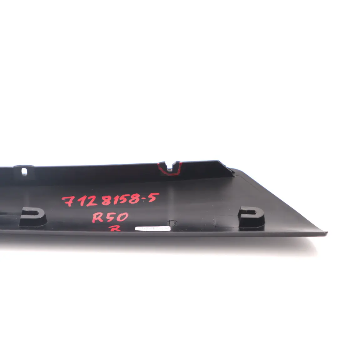 Colonna A Coprivetro Lato Destro Glanzschwarz Nero Lucido per Mini R50 R52 R53 con numero di parte 7128158 Mini R50 R52 R53 Colonna A Coprivetro Lato Destro Glanzschwarz Nero Lucido - SKU 7128158-5 - Numero di parte 7128158