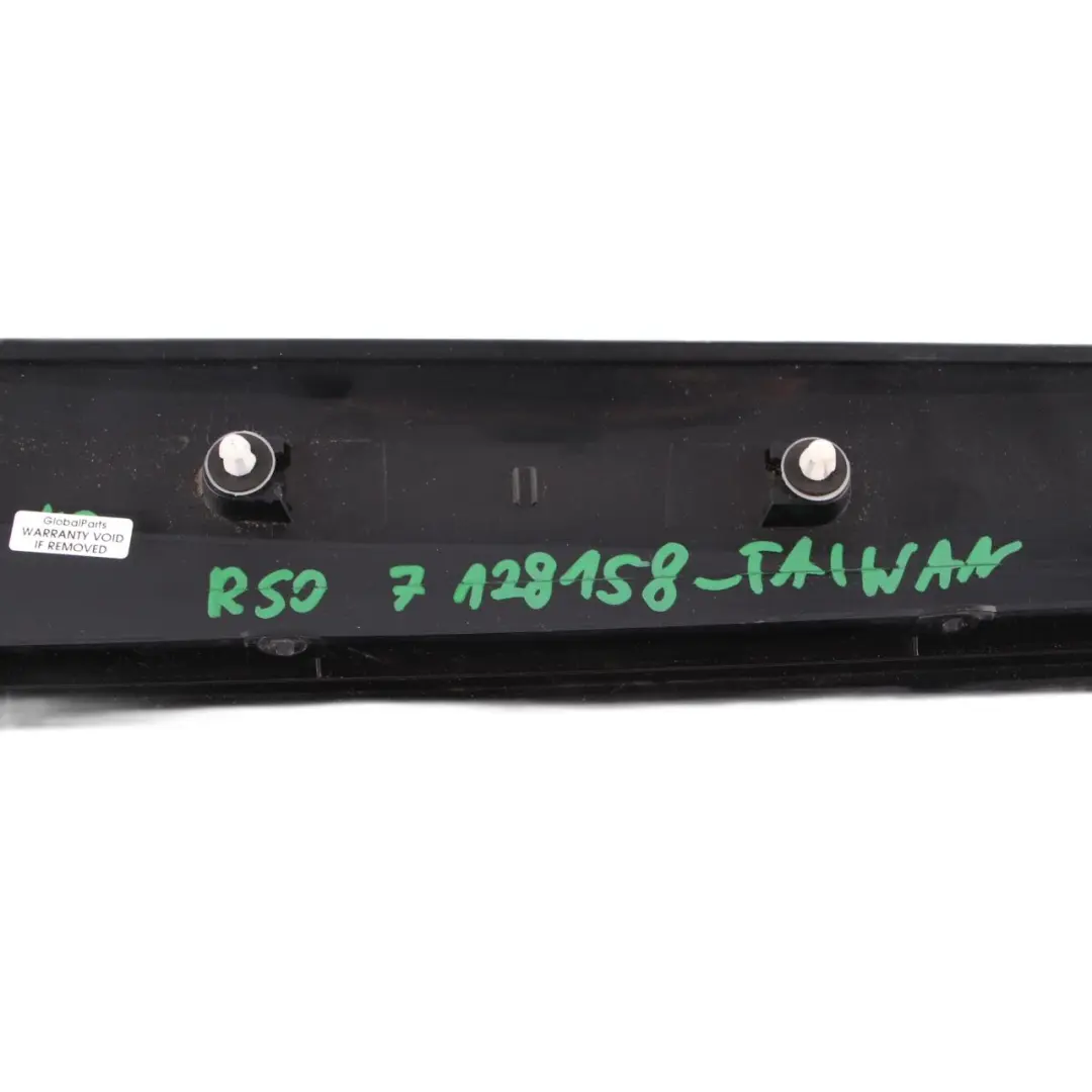 Side Window Column A Right Glanzschwarz Black Gloss Taiwan to Mini R50 R53 Cover with Part number 7128158 Mini R50 R53 Cover Side Window Column A Right Glanzschwarz Black Gloss Taiwan - SKU 7128158-TAIWAN - Part number 7128158