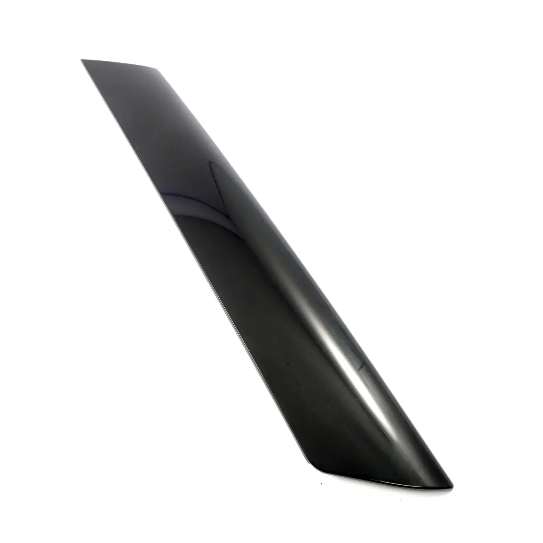 Tapa Montante Ventana Lateral A Derecha Negro Brillo para Mini R50 R53 con número de pieza 7128158 Mini R50 R53 Tapa Montante Ventana Lateral A Derecha Negro Brillo - SKU 7128158 - Número de pieza 7128158