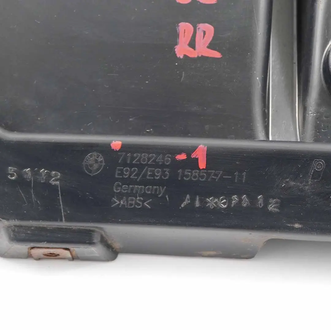 Führung Stossfänger Seitlich Rechts Hinten für BMW 3 er 1 E92 E93 LCi mit Teilenummer 7128246 BMW 3 er 1 E92 E93 LCi Führung Stossfänger Seitlich Rechts Hinten - SKU 7128246-1 - Teilenummer 7128246