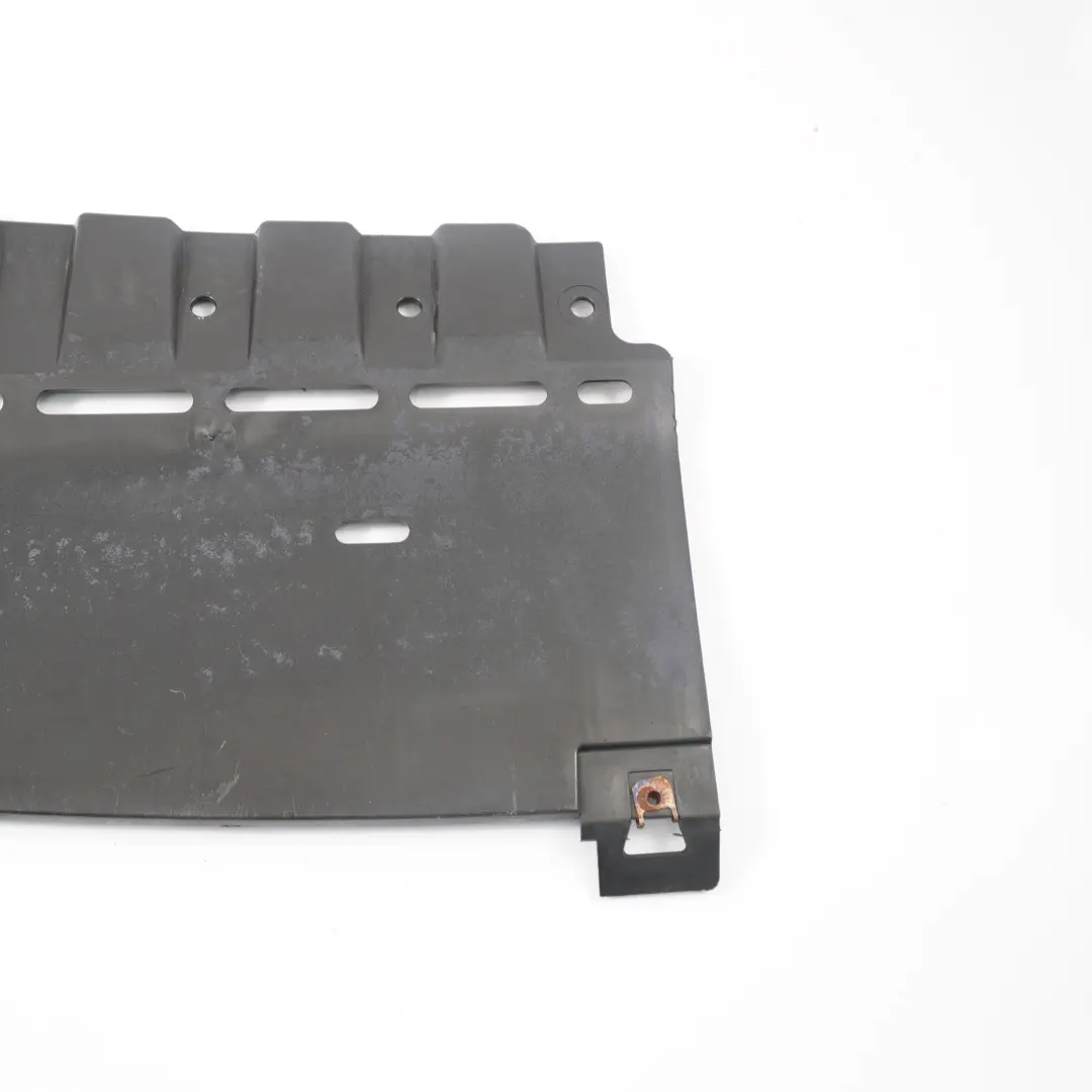 Parachoques Trasero Parte Inferior Guia Central Panel Embellecedor para BMW E92 con número de pieza 7128248 BMW E92 Parachoques Trasero Parte Inferior Guia Central Panel Embellecedor - SKU 7128248 - Número de pieza 7128248