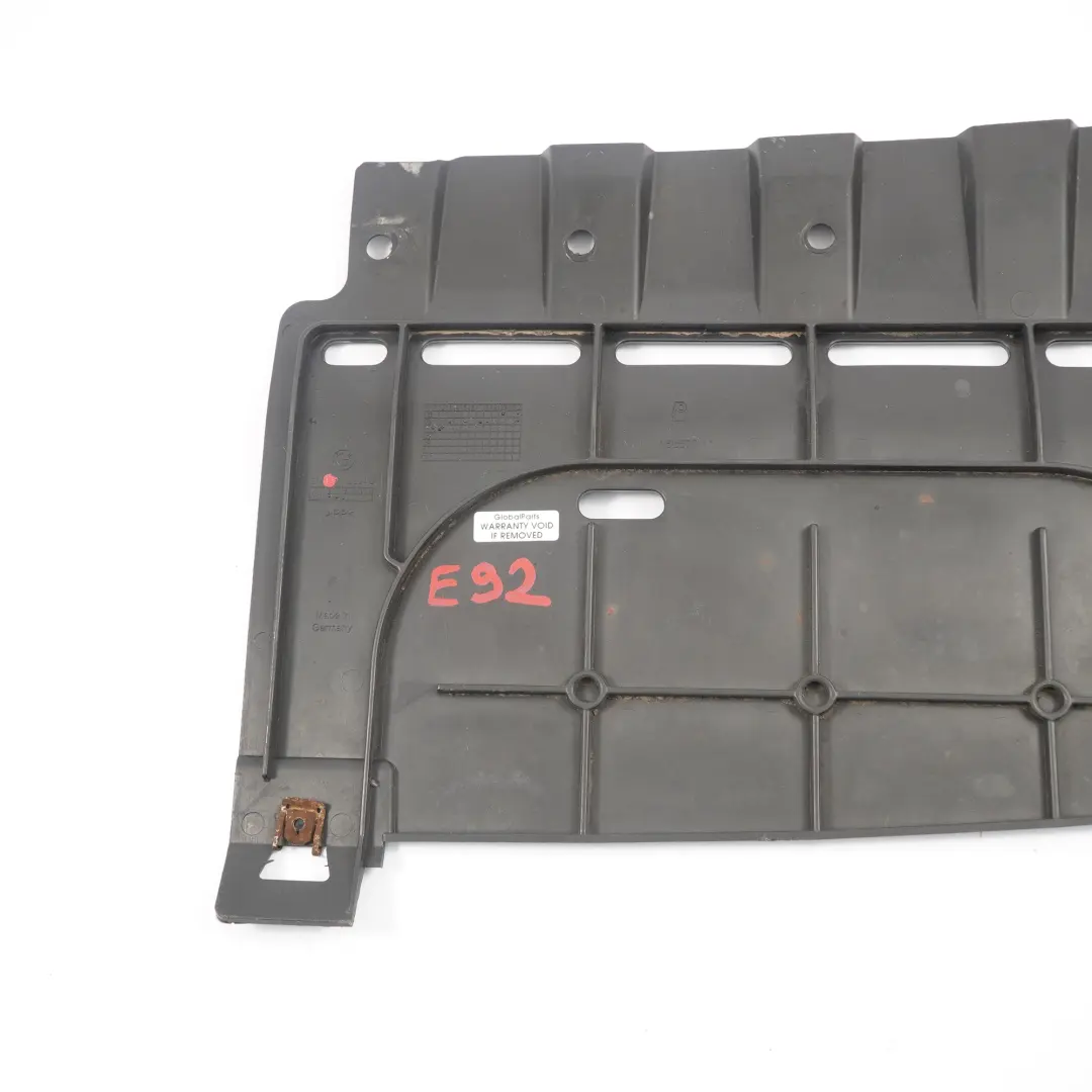 Paraurti Guida Inferiore Centro per BMW E92 E93 con numero di parte 7128248 BMW E92 E93 Paraurti Guida Inferiore Centro - SKU 7128248 - Numero di parte 7128248