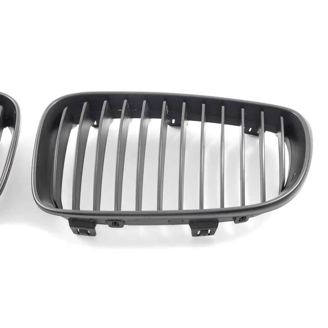 BMW 1 Series E81 E87 LCI Front Left Right Trim Kidney Grille N/O/S Set Taiwan - SKU 7128613-1 - Part number 7128613