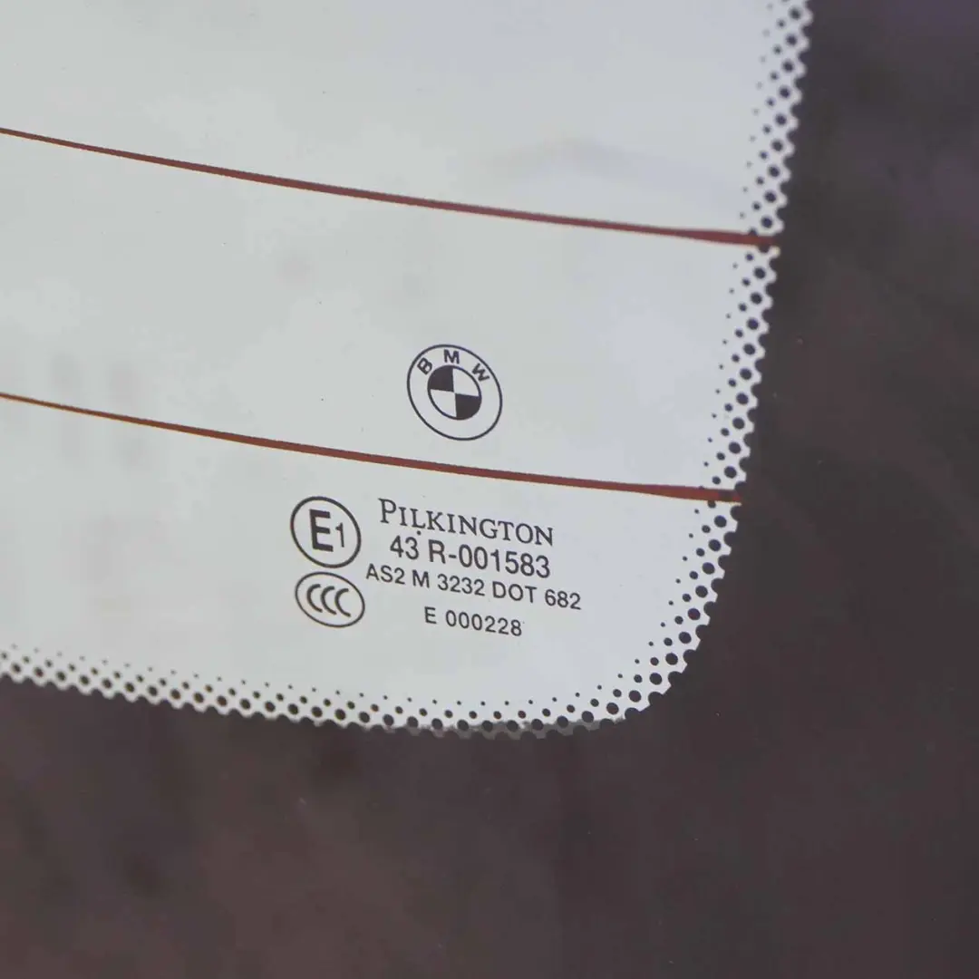 Window BMW E93 F33 Folding Top Hardtop Roof Shell Karmesinrot Red - A61 to Rear with Part number 7128754 Rear Window BMW E93 F33 Folding Top Hardtop Roof Shell Karmesinrot Red - A61 - SKU 7128754-KAR - Part number 7128754