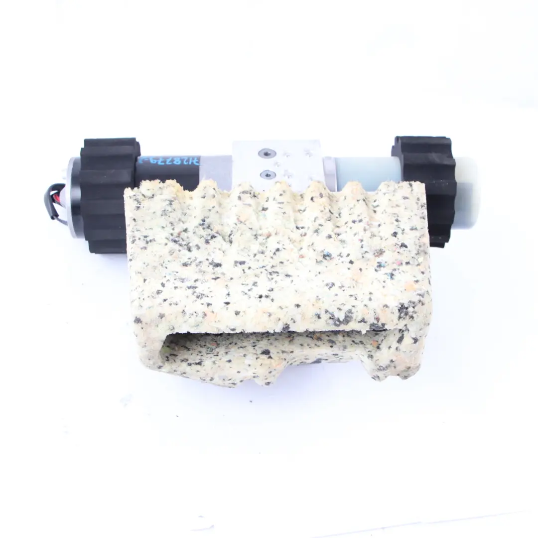 Unidad Hidráulica Techo Motor Bomba Plegable 7128780 para BMW E93 con número de pieza 7128779 BMW E93 Unidad Hidráulica Techo Motor Bomba Plegable 7128780 - SKU 7128779-2 - Número de pieza 7128779