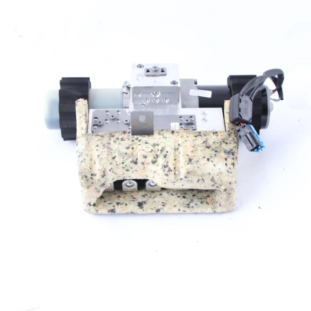 Unidad Hidráulica Techo Motor Bomba Plegable 7128780 para BMW E93 con número de pieza 7128779 BMW E93 Unidad Hidráulica Techo Motor Bomba Plegable 7128780 - SKU 7128779-2 - Número de pieza 7128779