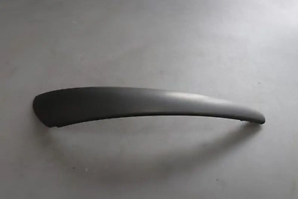 Türverkleidung Blende Türinnengriff links Kodiak Silber 7129260 für BMW 1 er E87 mit Teilenummer 7067961 BMW 1 er E87 Türverkleidung Blende Türinnengriff links Kodiak Silber 7129260 - SKU 7129261-5 - Teilenummer 7067961