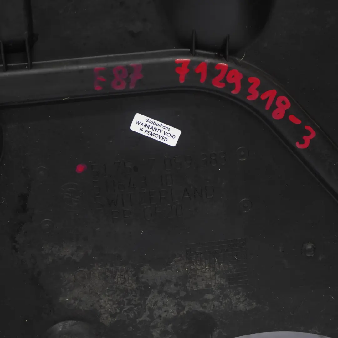 Motorraumabschirmung Protection Anti-encastrement Essence pour BMW 1 E81 E87 à propos du numéro de pièce 7129318 BMW 1 E81 E87 Motorraumabschirmung Protection Anti-encastrement Essence - SKU 7129318-3 - Numéro de pièce 7129318