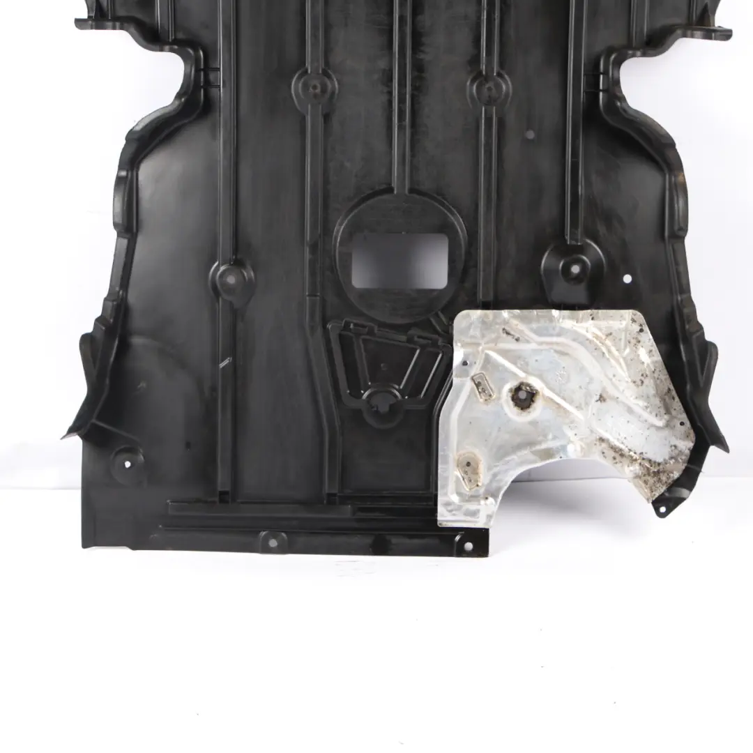 Motorraumabschirmung Revetement Essence pour BMW 3 Serie E90 E91 6 à propos du numéro de pièce 7129341 BMW 3 Serie E90 E91 6 Motorraumabschirmung Revetement Essence - SKU 7129341-6 - Numéro de pièce 7129341