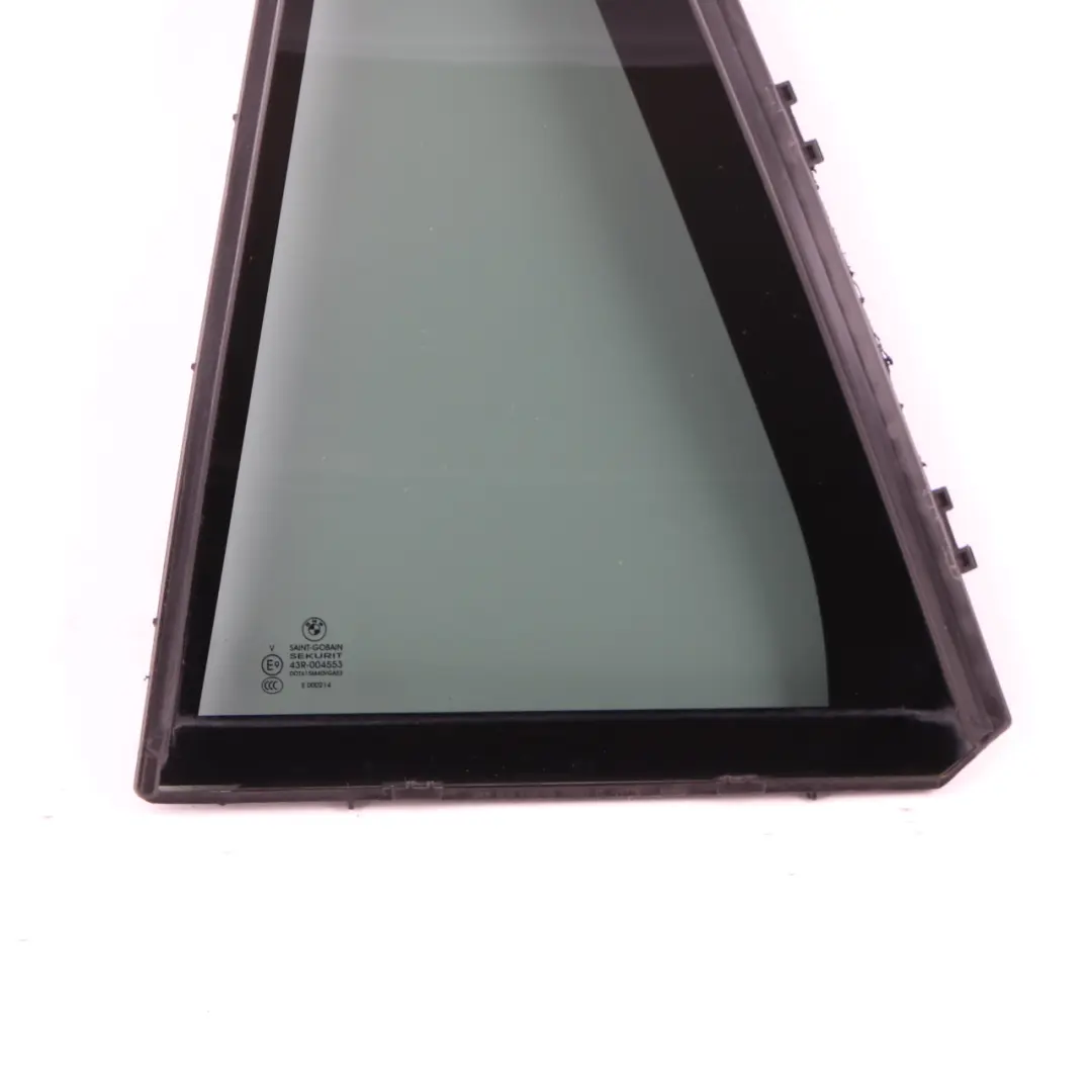 Ventana Lateral Tintada Puerta Trasera Izquierda AS3 Negra para BMW X5 E70 con número de pieza 7129729 BMW X5 E70 Ventana Lateral Tintada Puerta Trasera Izquierda AS3 Negra - SKU 7129729 - Número de pieza 7129729