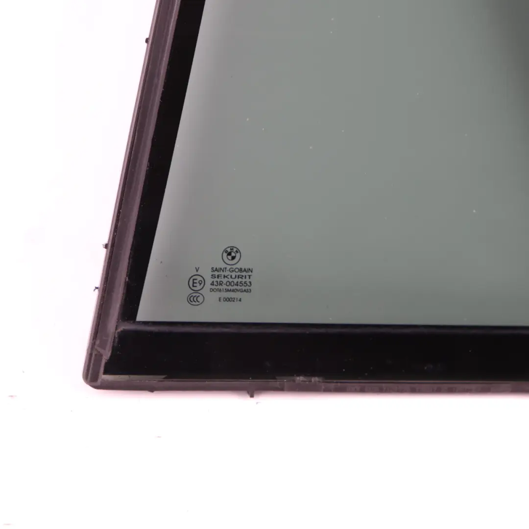 Vitres Latérales Teintées Porte Arrière Gauche AS3 Noir pour BMW X5 E70 à propos du numéro de pièce 7129729 BMW X5 E70 Vitres Latérales Teintées Porte Arrière Gauche AS3 Noir - SKU 7129729 - Numéro de pièce 7129729