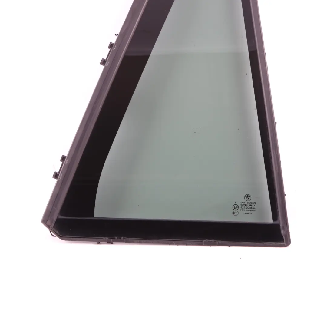 Cristal BMW X5 E70 Puerta Lateral Fija Trasera Derecha AS3 para con número de pieza 7129730 Cristal BMW X5 E70 Puerta Lateral Fija Trasera Derecha AS3 - SKU 7129730 - Número de pieza 7129730