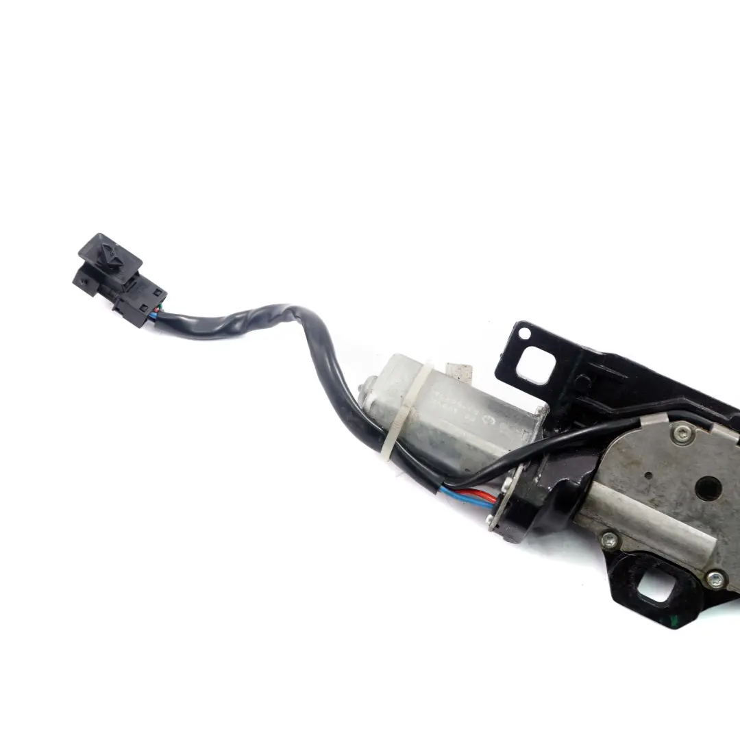 Tailgate Lock Motor BMW E61 E71 Trunk Lid Power Lock Drive Actuator - SKU 7129931 - Part number 7114613
