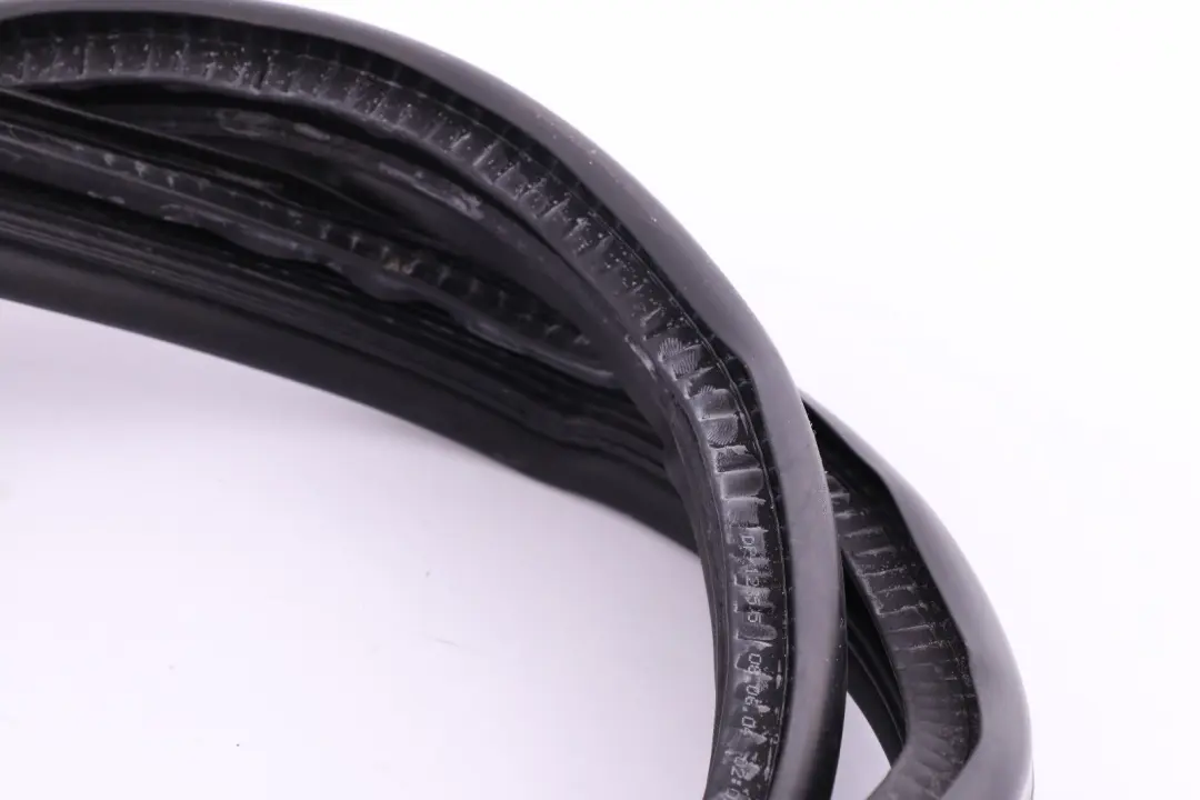 Dichtung Abdichtung Tür Links N/S für BMW Mini Cooper R52 Cabrio mit Teilenummer 7130007 BMW Mini Cooper R52 Cabrio Dichtung Abdichtung Tür Links N/S - SKU 7130007 - Teilenummer 7130007